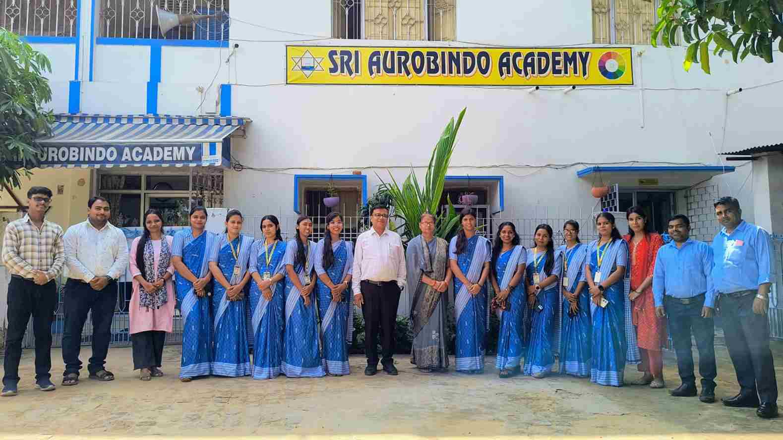 Sri Aurobindo Academy Teachers Group with Principal